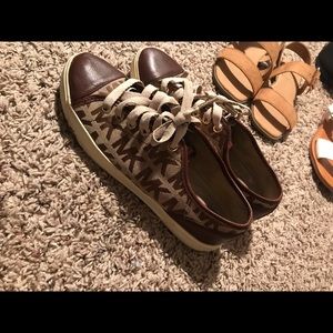 Mk shoes